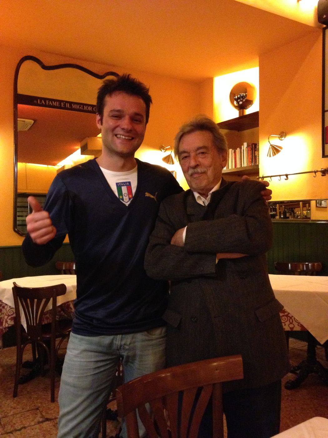 Paulo Mendes da Rocha e Matteo Gardino in una trattoria milanese, la sera del premio
