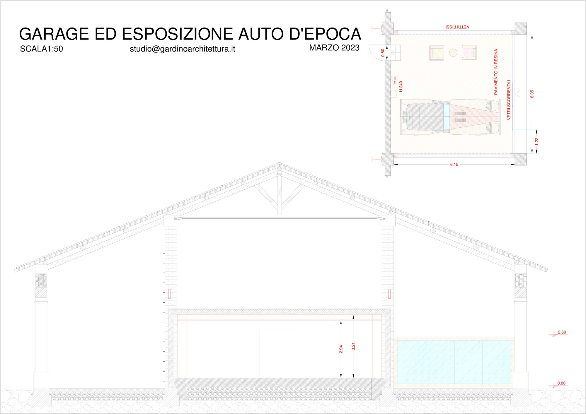Tavola della sala espositiva: pianta e sezione in scala 1:50 con vetri scorrevoli, pavimento in resina, elevatore auto e scala in ferro