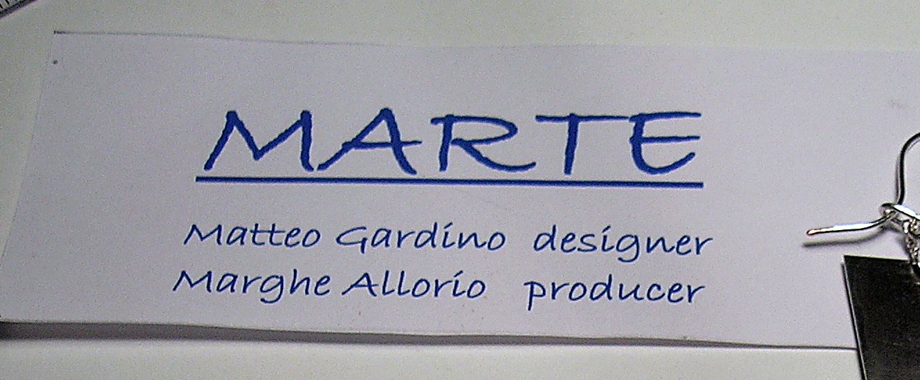 Il cartoncino del marchio: MARTE, Matteo Gardino designer, Marghe Allorio producer